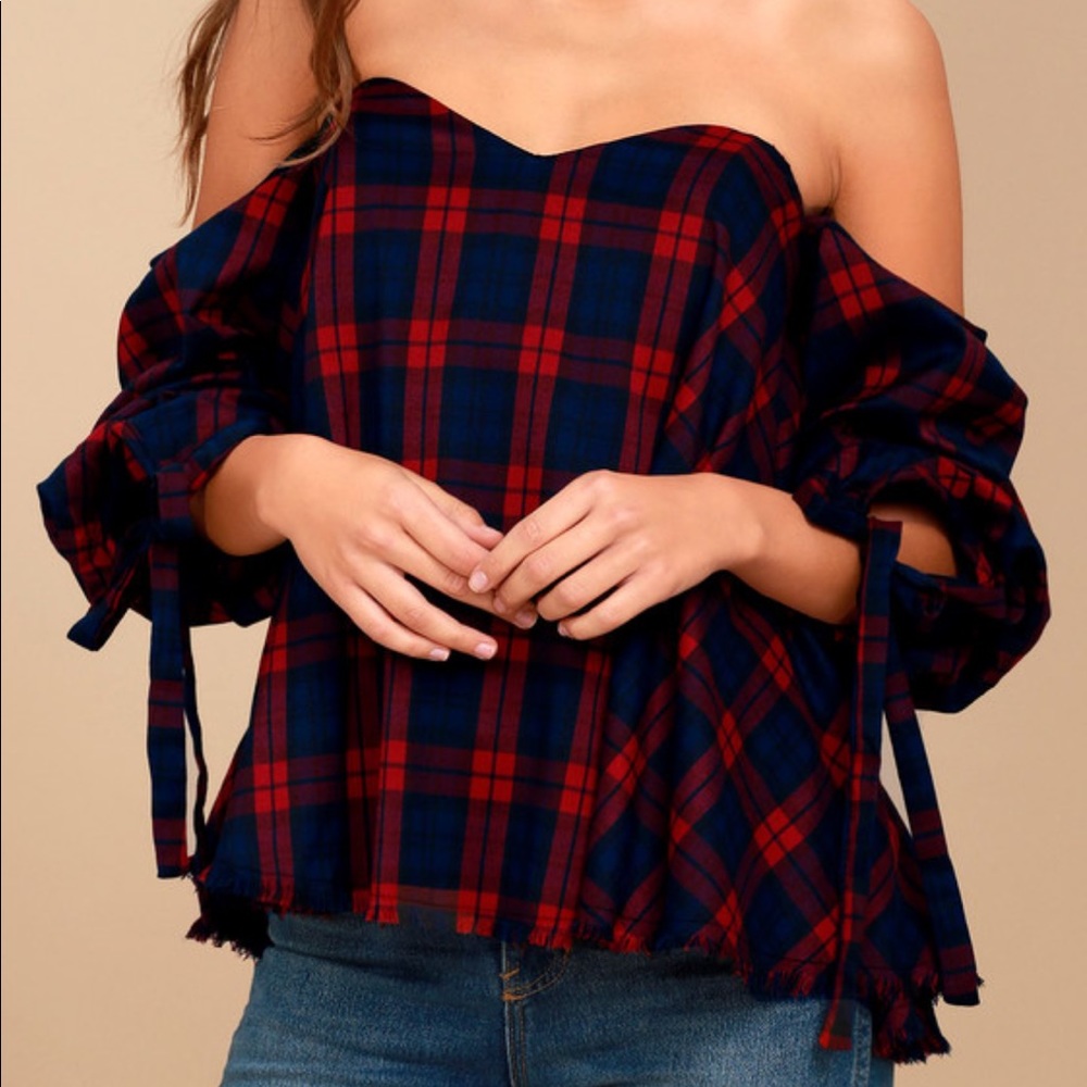 Lulu’s Off the Shoulder Top Score Keeper